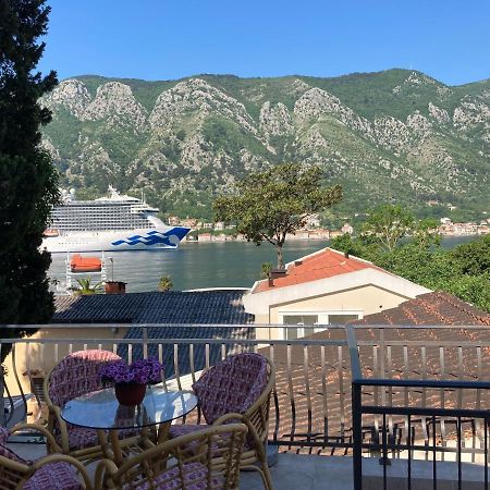 Urosevic Seaside Apartments Kotor Exterior photo