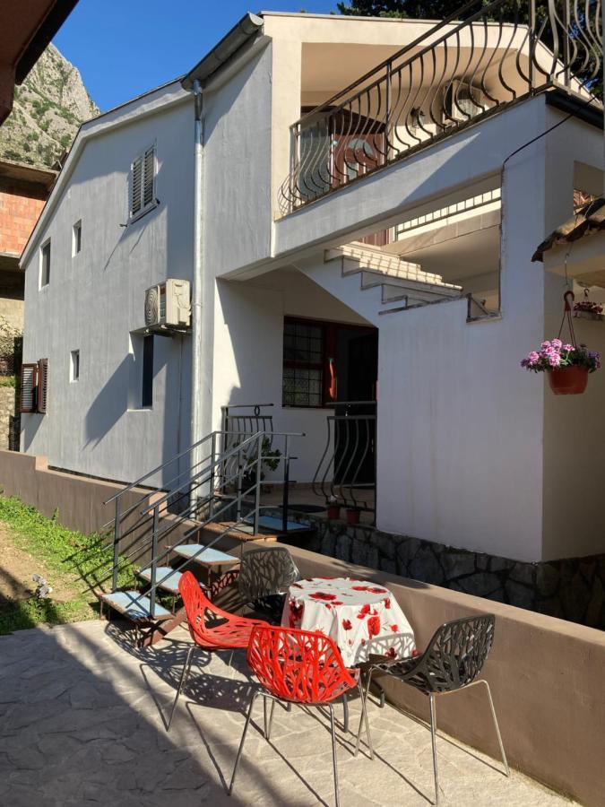 Urosevic Seaside Apartments Kotor Exterior photo